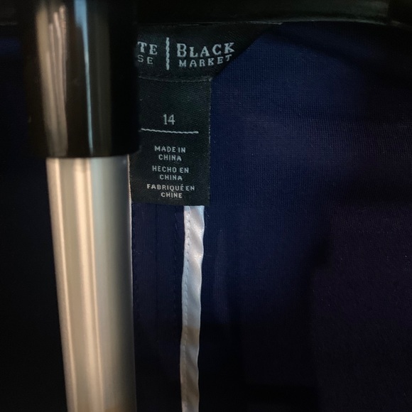 Women’s Jacket - Picture 4 of 4